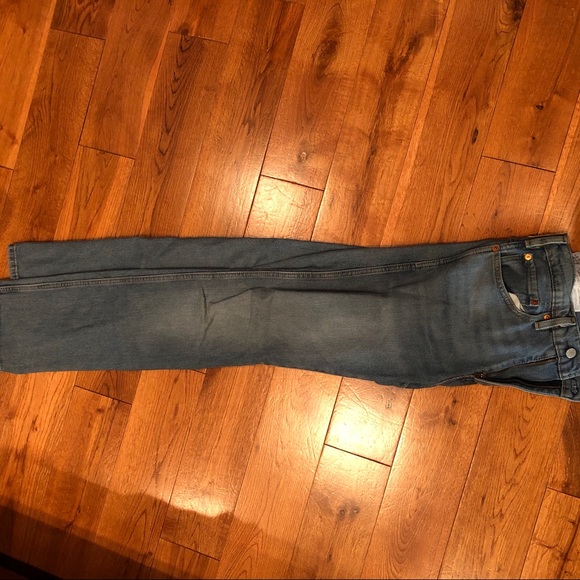 Levi 31x34 - Picture 2 of 3